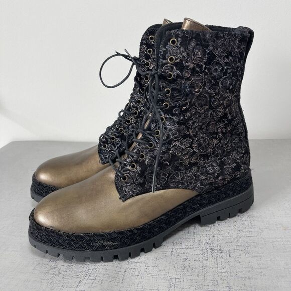 Eric Michael Women's Lace Up Combat Boots 10 - 10.5 Lug Sole Boho Floral Print - Picture 2 of 13